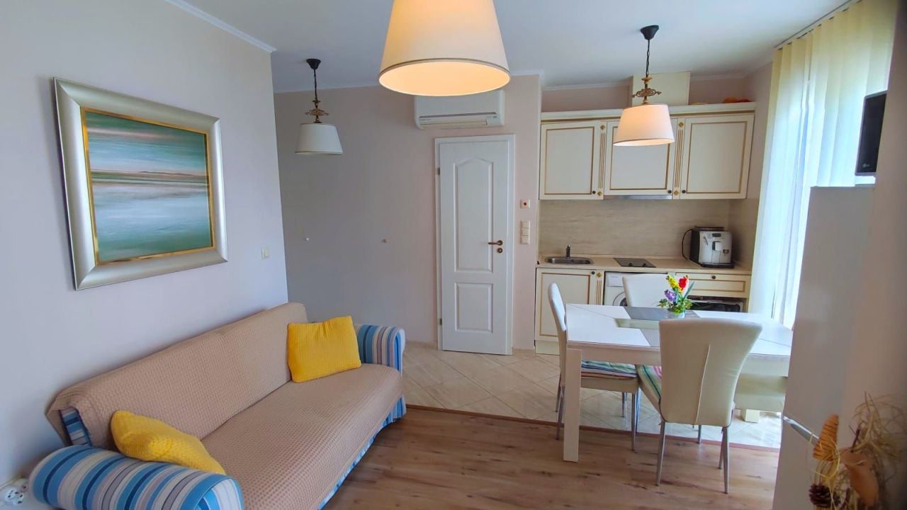 Appartement à Slantchev Briag, Bulgarie, 55 m² - image 4
