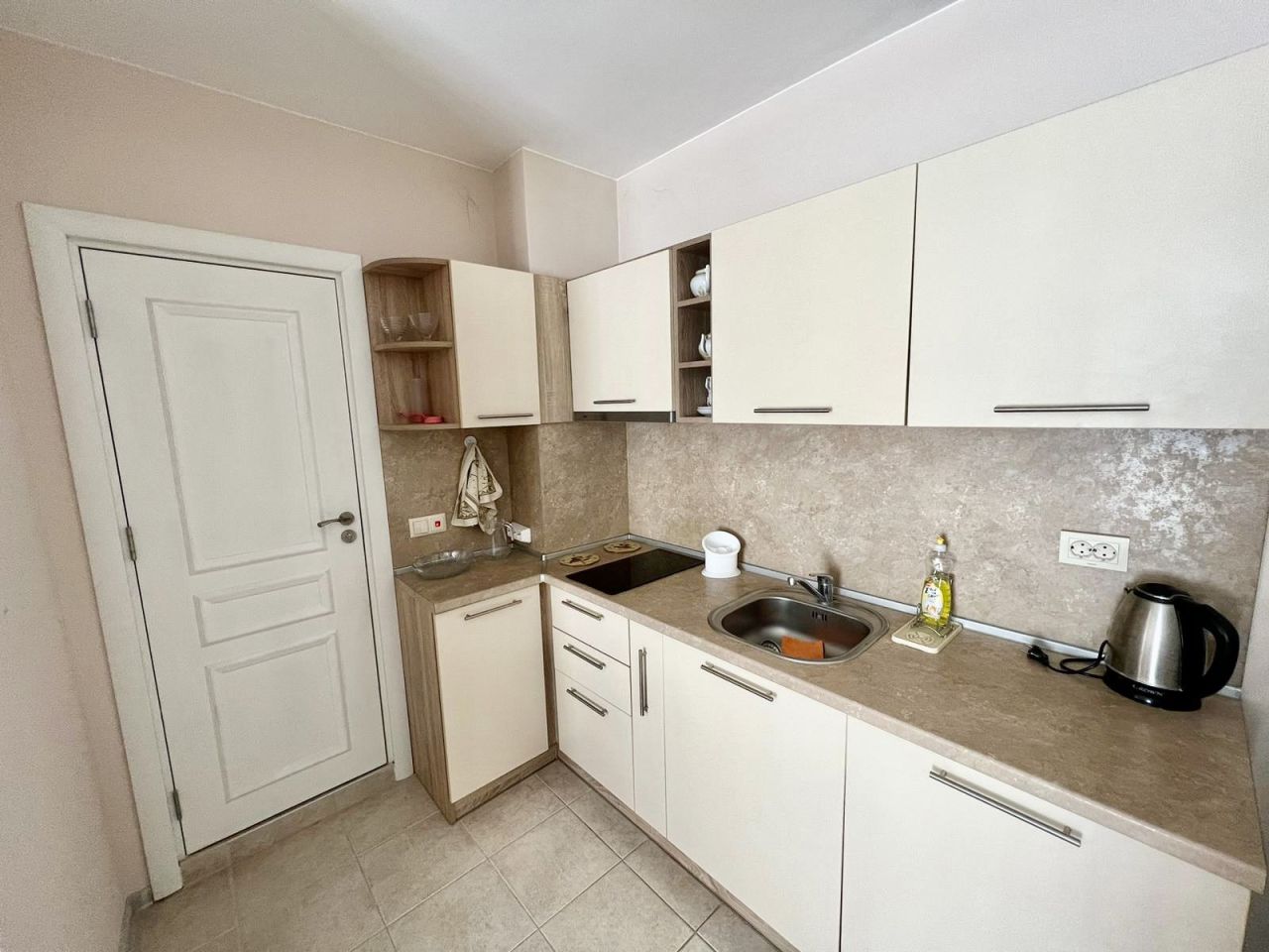 Appartement à Slantchev Briag, Bulgarie, 90 m² - image 5