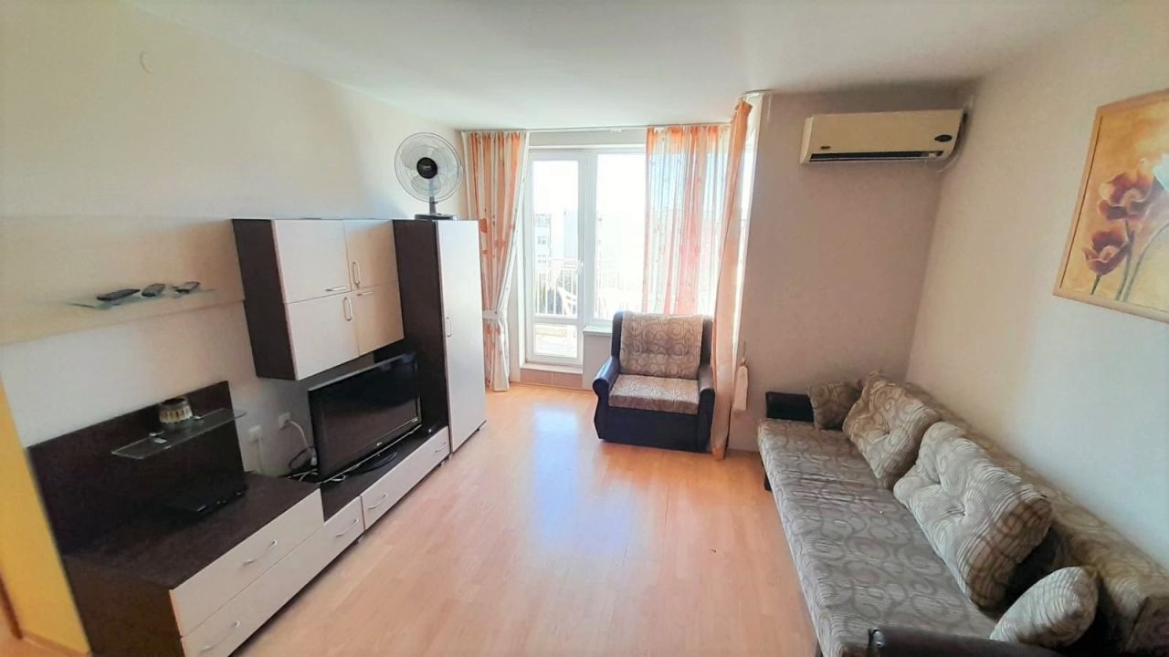 Appartement à Slantchev Briag, Bulgarie, 65 m² - image 5