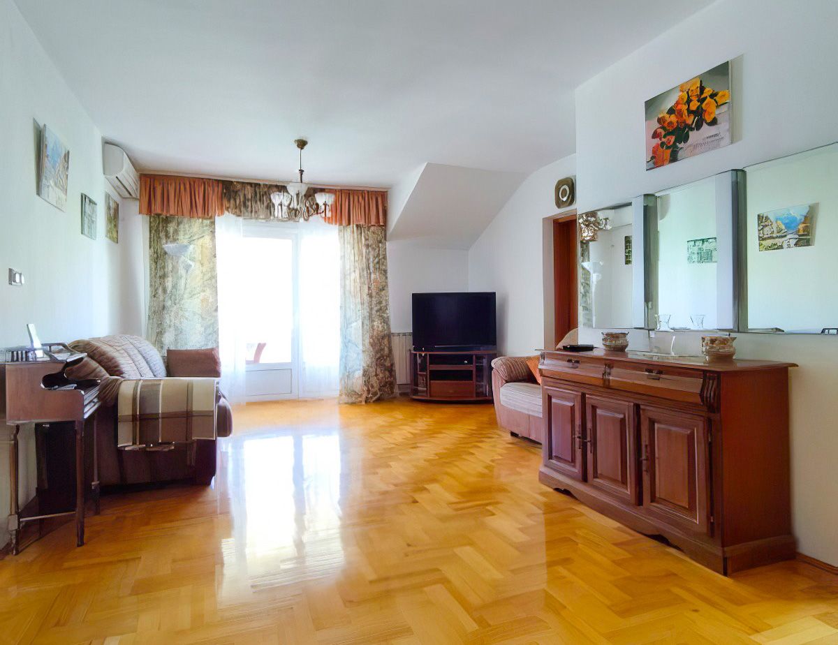 Flat in Herceg-Novi, Montenegro, 72 m² - picture 1