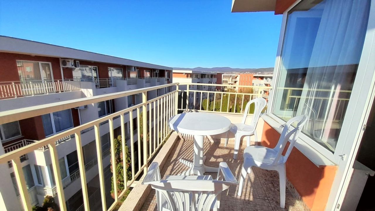 Appartement à Slantchev Briag, Bulgarie, 65 m² - image 7