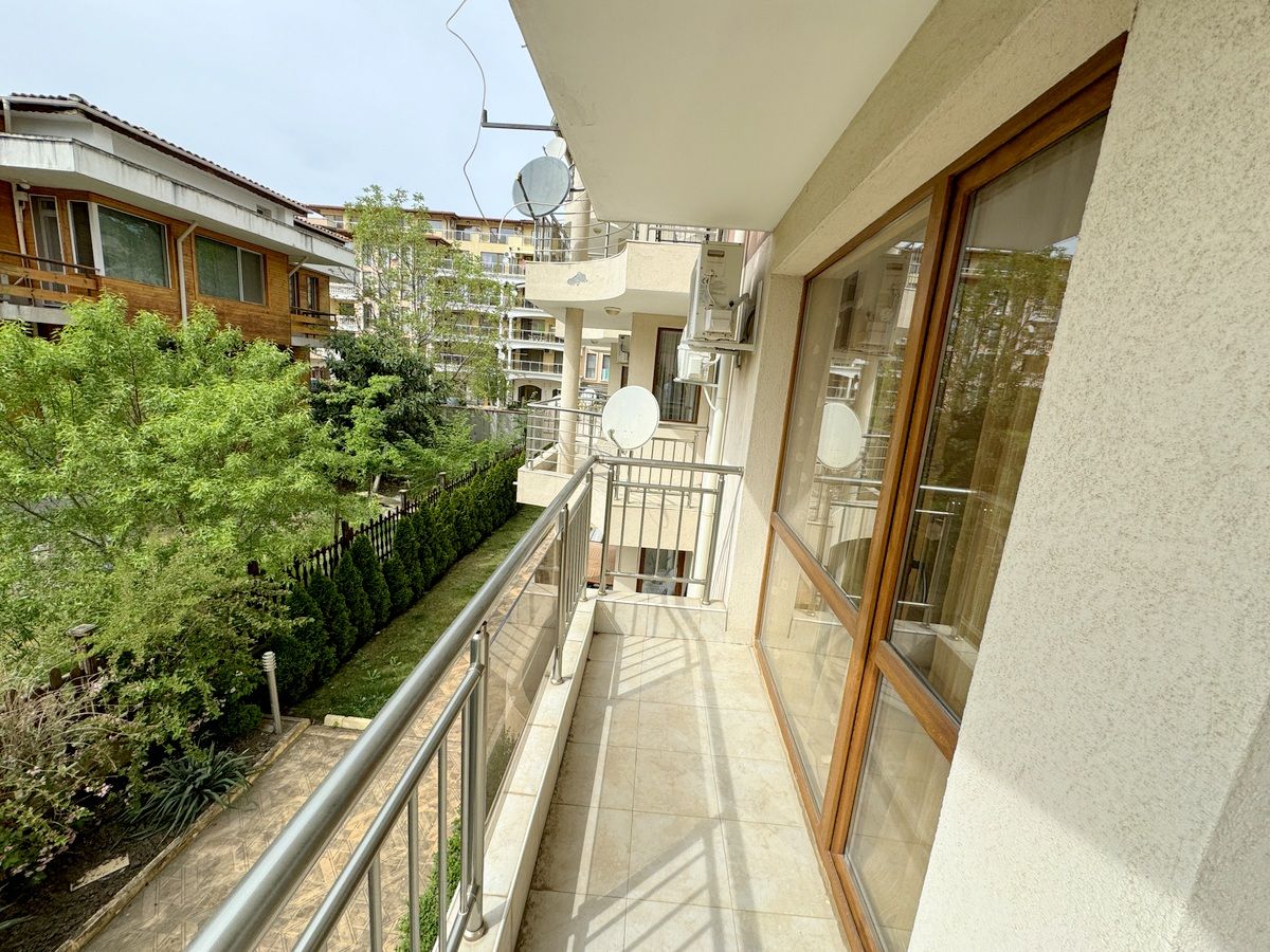 Appartement à Slantchev Briag, Bulgarie, 90 m² - image 9