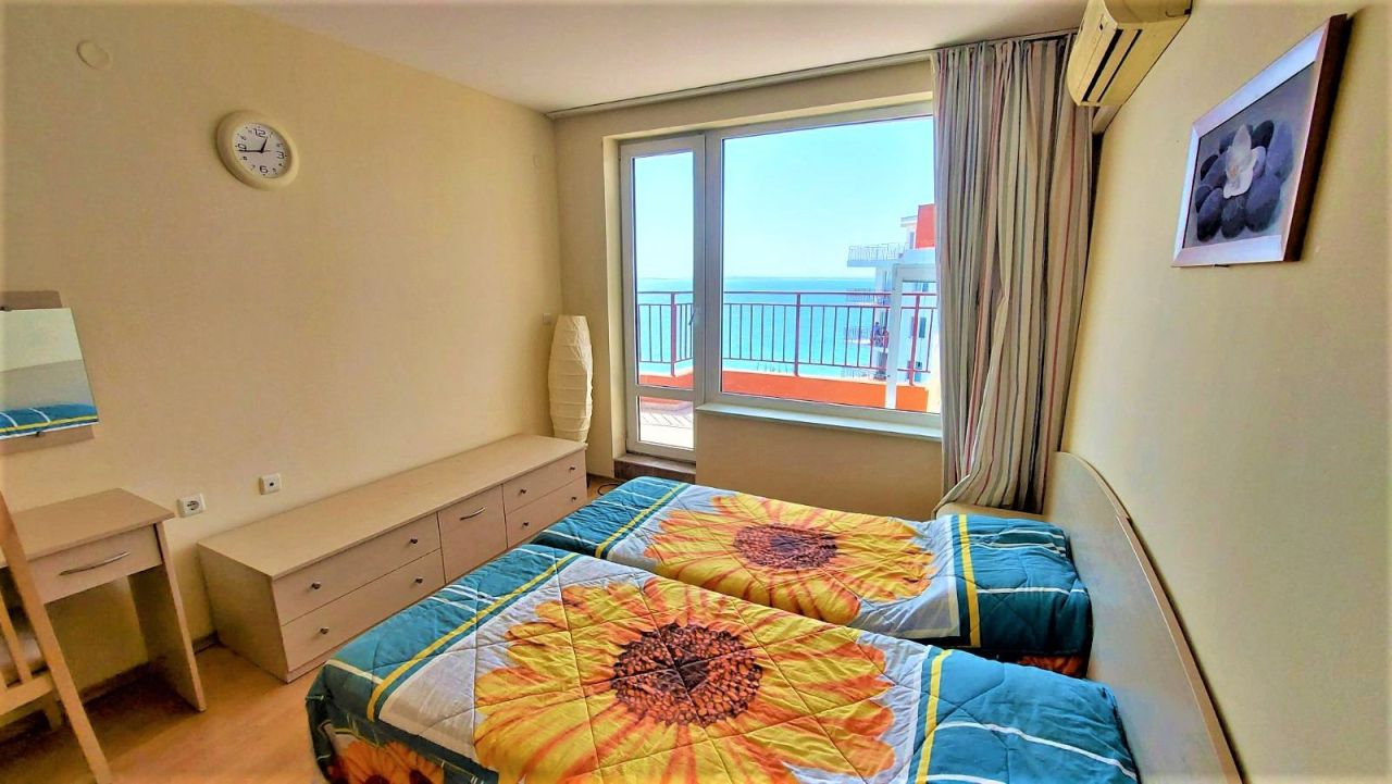 Flat in Burgas, Bulgaria, 72 m² - picture 11