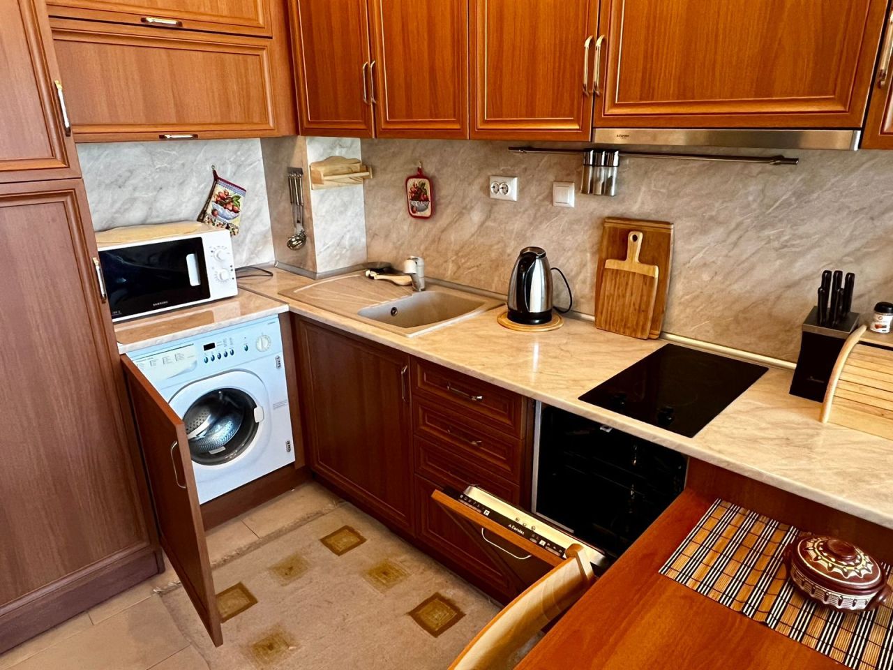 Flat at Sunny Beach, Bulgaria, 70 m² - picture 12