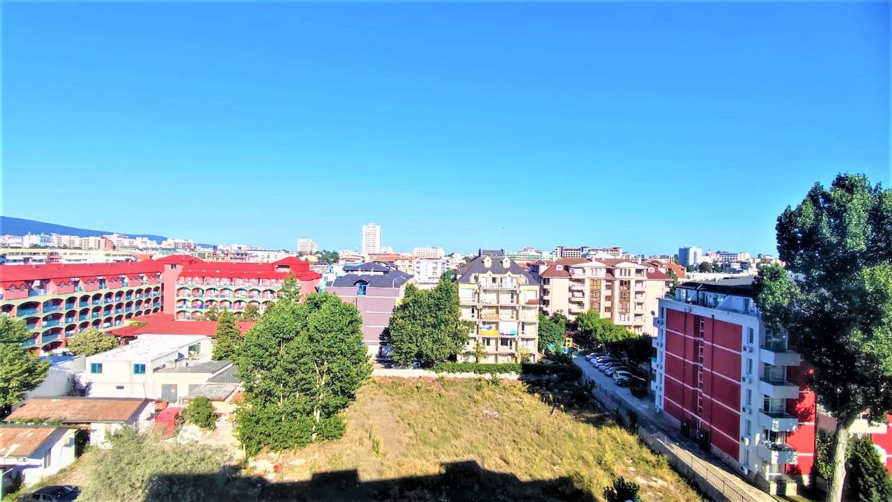 Flat at Sunny Beach, Bulgaria, 58 m² - picture 12