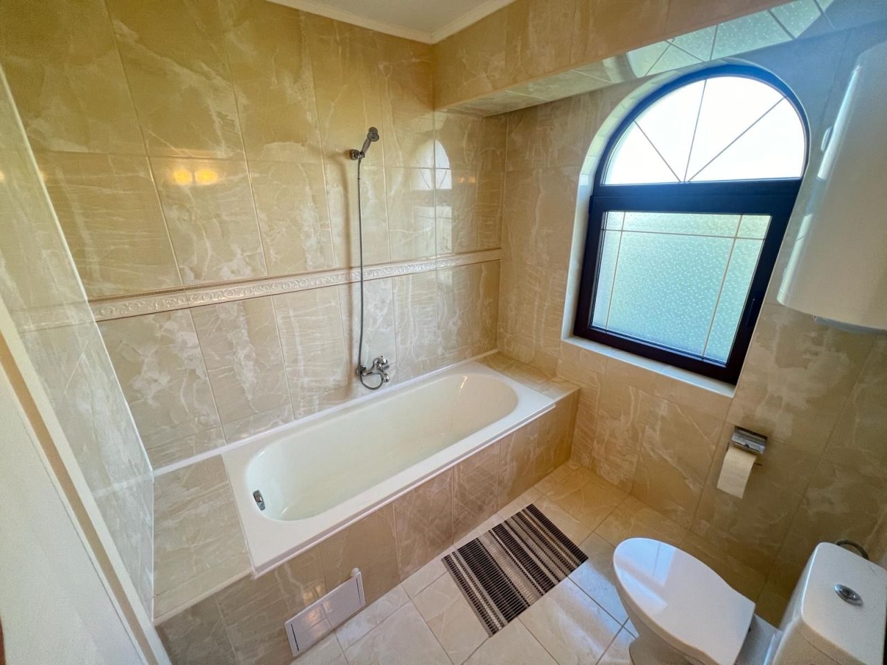 Piso en Nesebar, Bulgaria, 98 m² - imagen 14