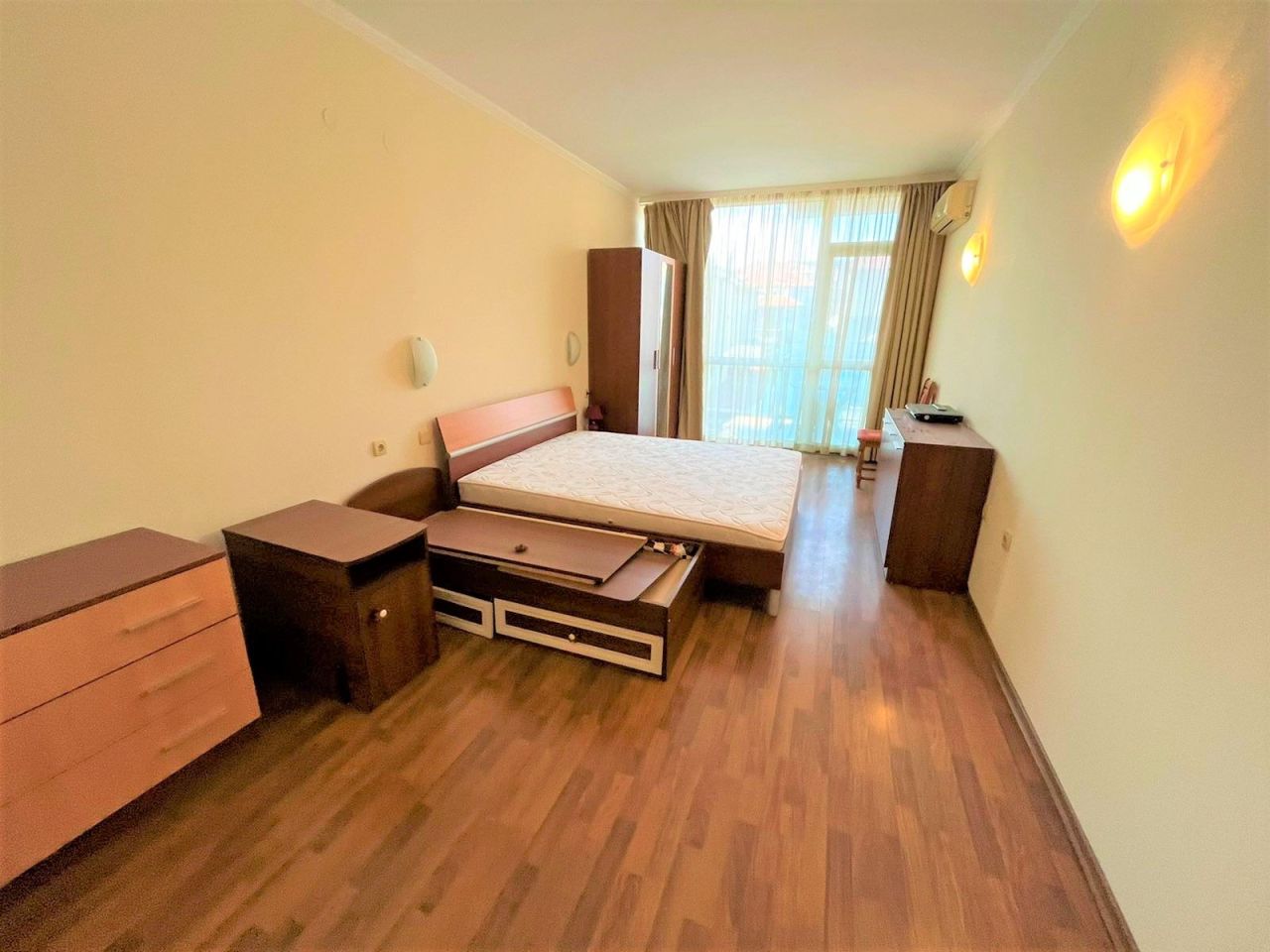 Piso en Nesebar, Bulgaria, 70 m² - imagen 14