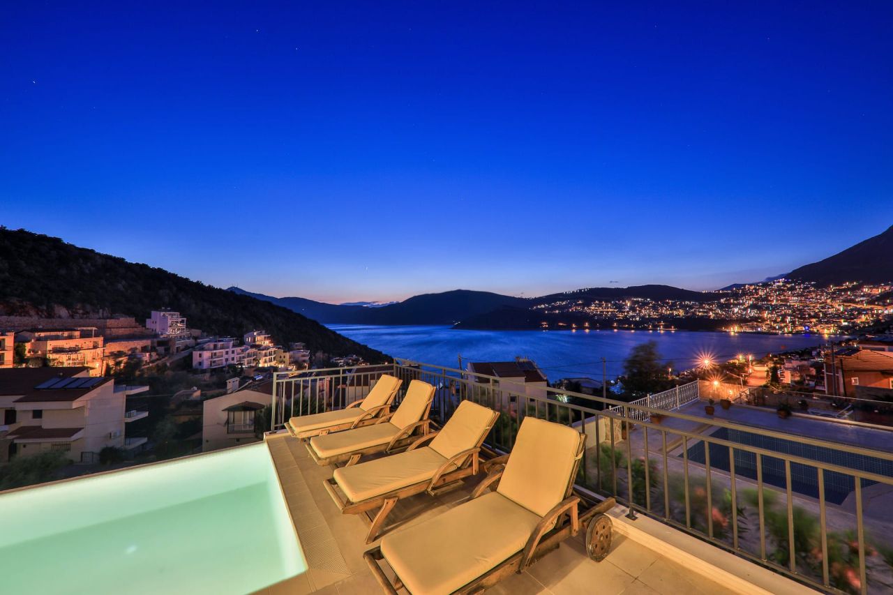 Villa à Kalkan, Turquie, 280 m² - image 3