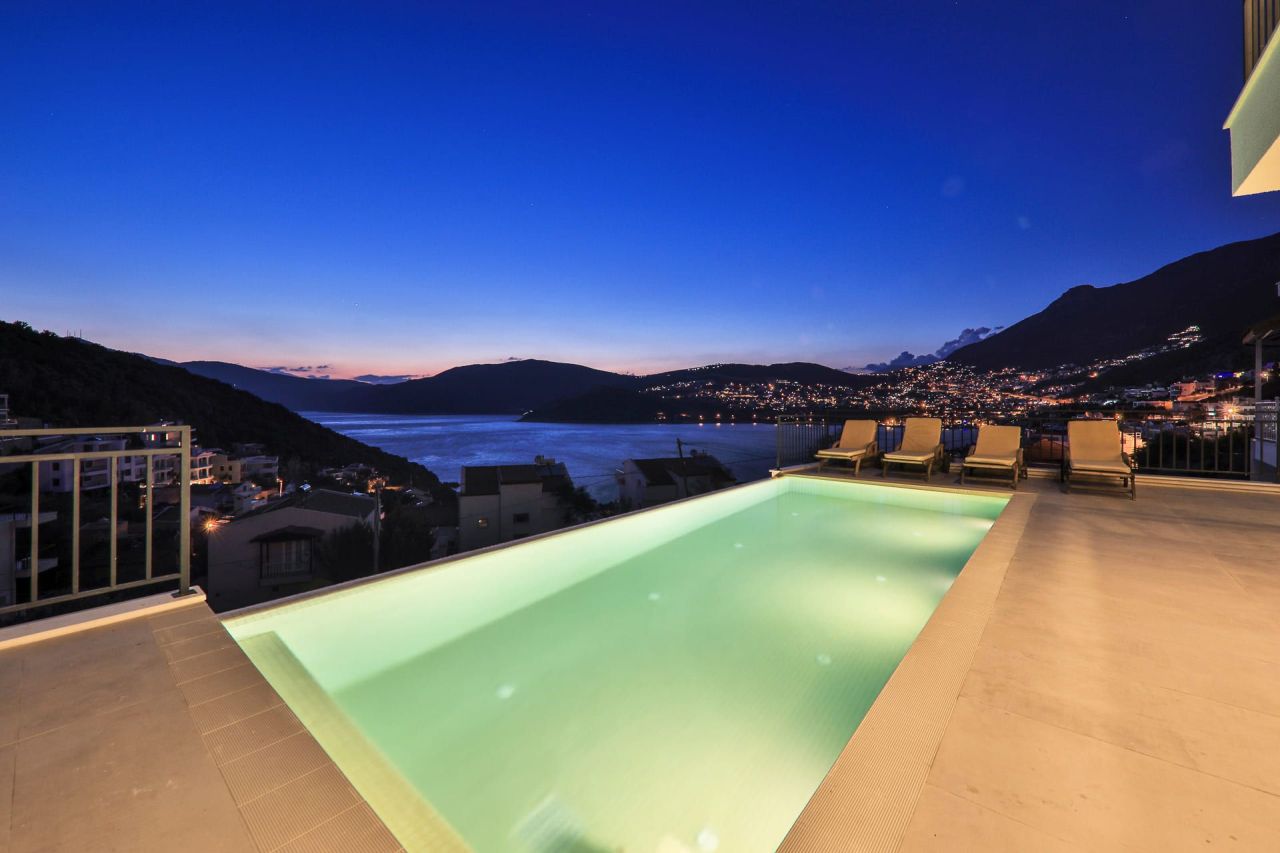Villa à Kalkan, Turquie, 280 m² - image 7