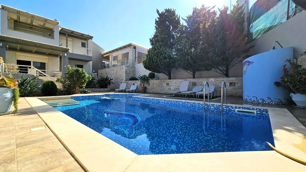 Villa en Ligaria, Grecia, 109 m² - imagen 1