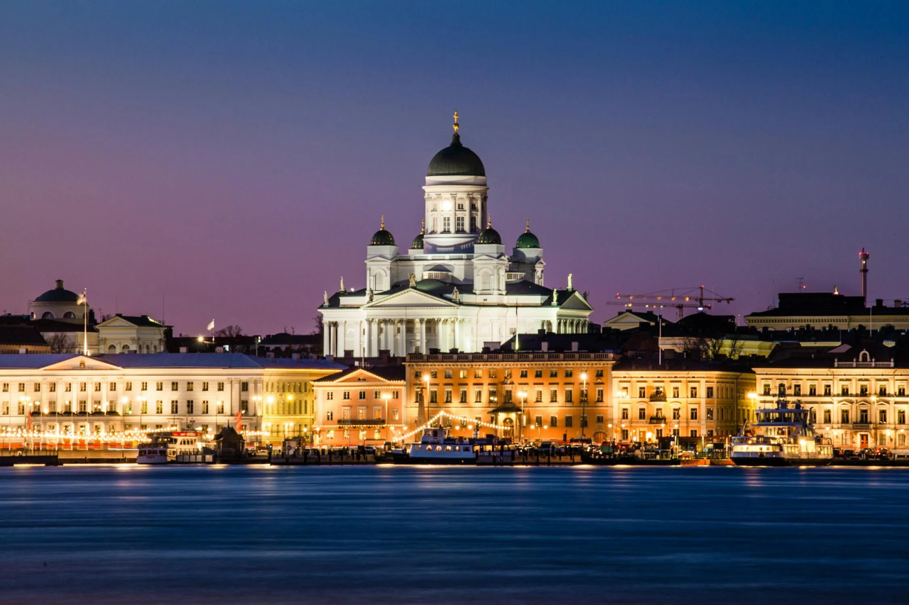 Hôtel à Helsinki, Finlande, 20 000 m² - image 1