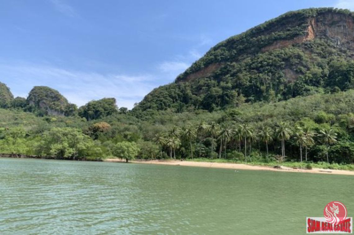 Terreno en Phang Nga, Tailandia, 98 640 m² - imagen 1