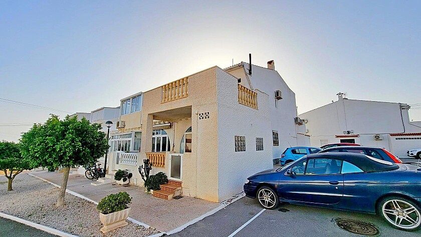 Stadthaus in Torrevieja, Spanien, 65 m² - Foto 1