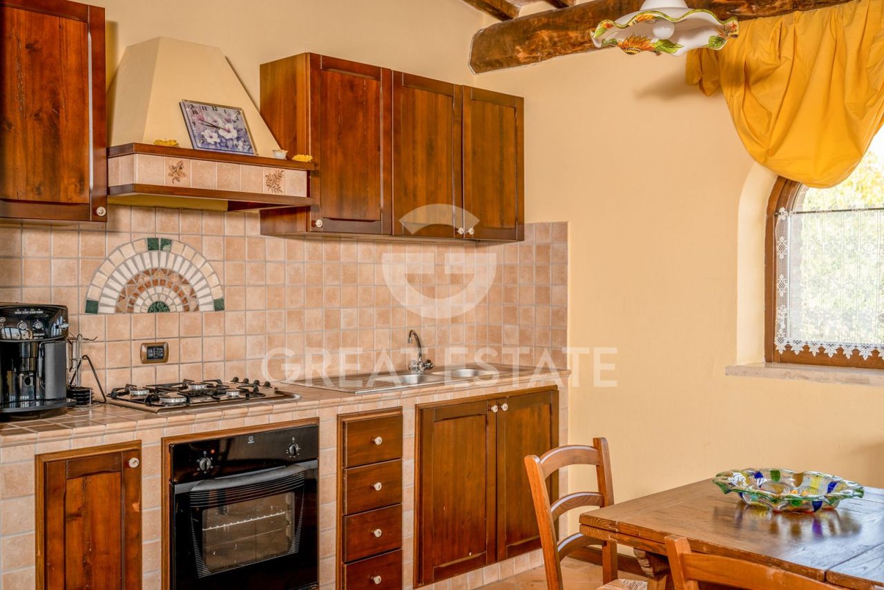 Casa en Todi, Italia, 811.85 m² - imagen 12