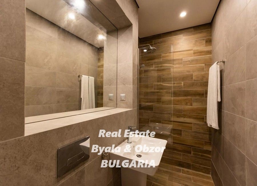 Flat in Obzor, Bulgaria, 60.5 m² - picture 11