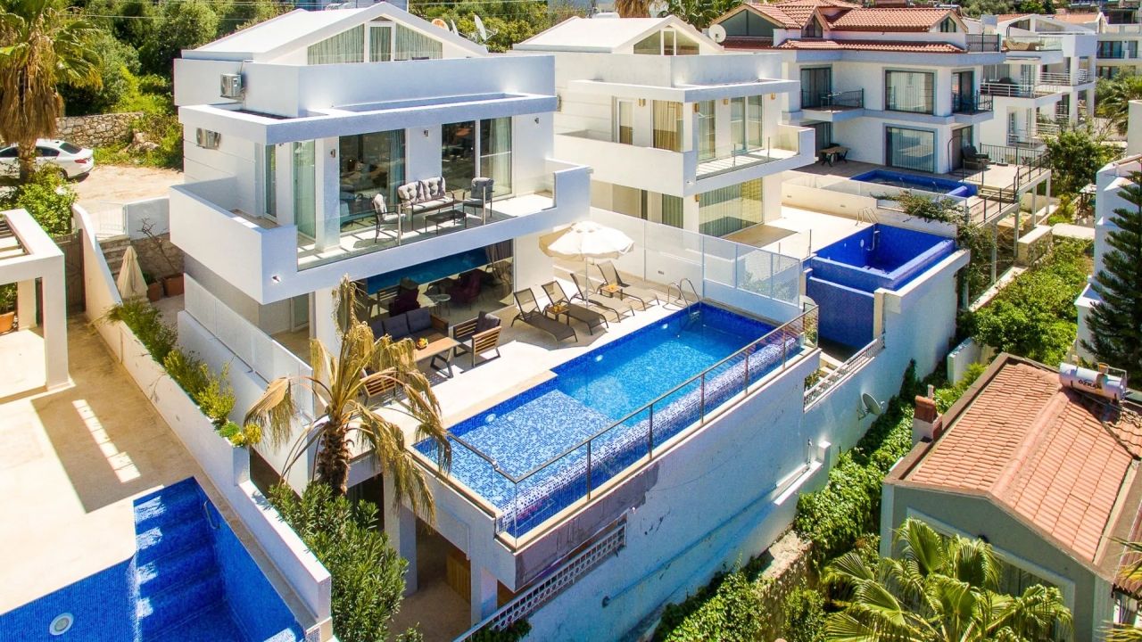 Villa à Kalkan, Turquie, 150 m² - image 1