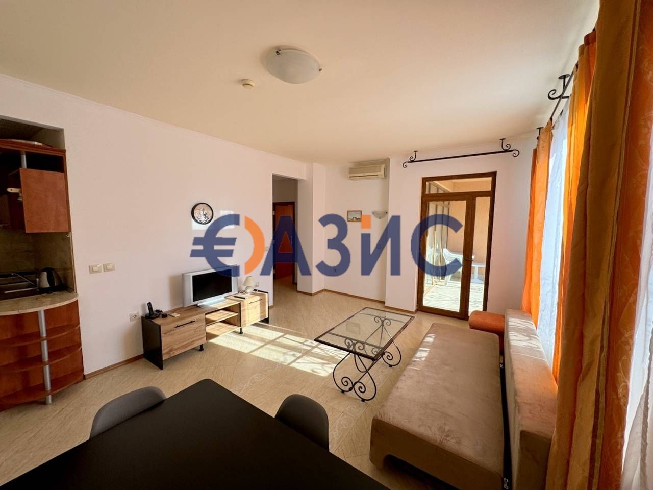 Appartement à Slantchev Briag, Bulgarie, 75 m² - image 1