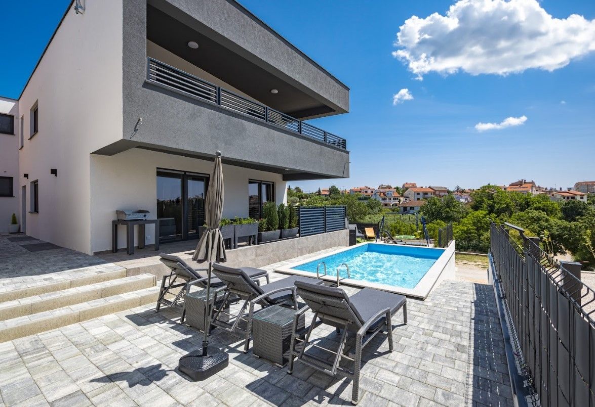 Haus in Medulin, Kroatien, 300 m² - Foto 1