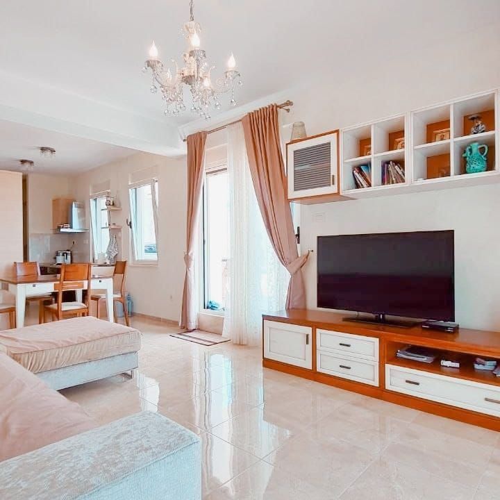 Penthouse in Becici, Montenegro, 75 m² - Foto 1