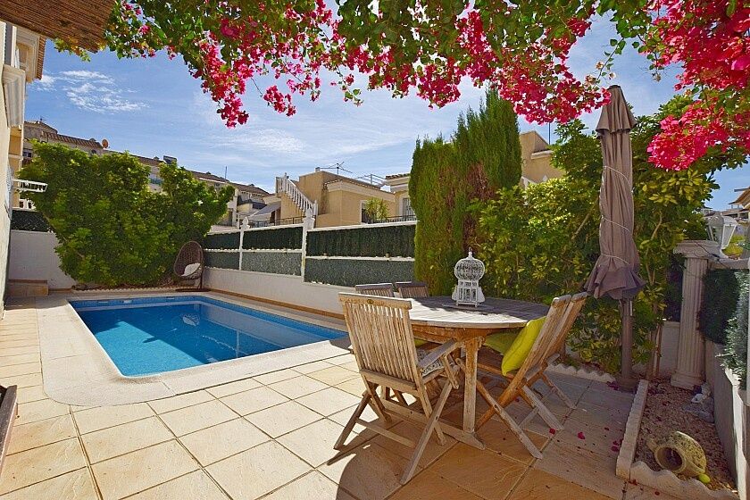 Villa in Orihuela Costa, Spain, 155 m² - picture 2