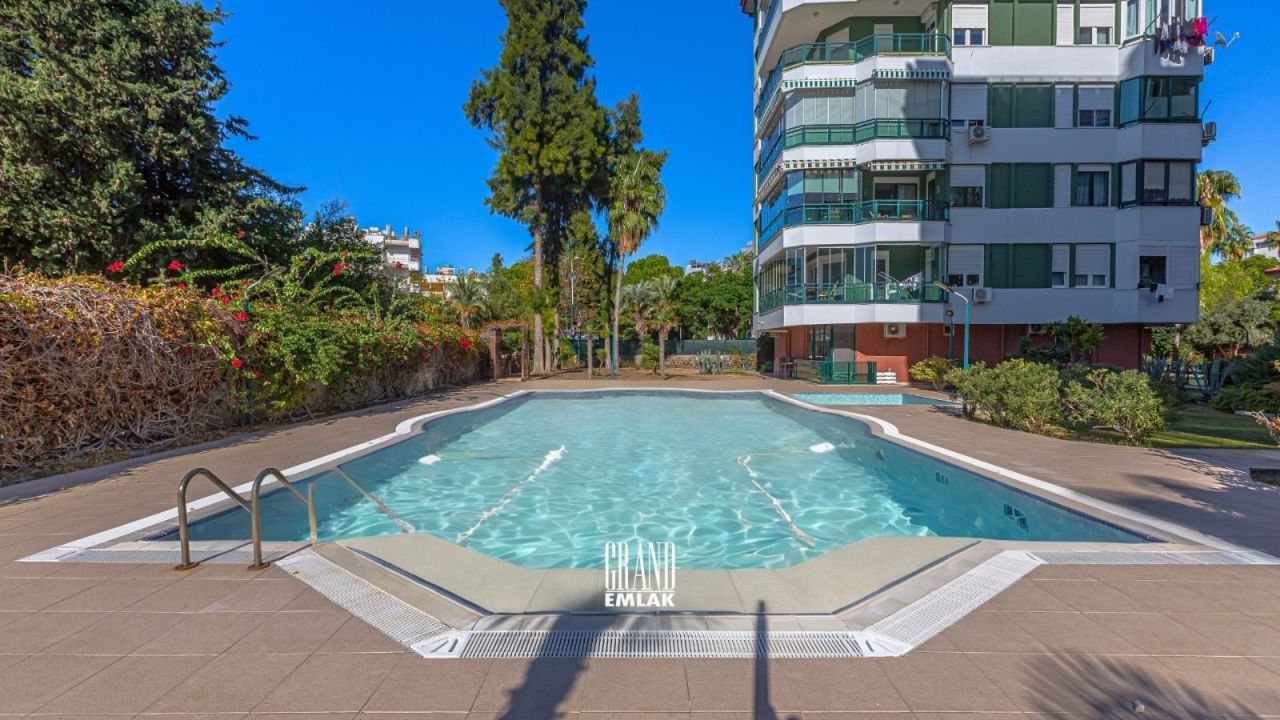 Piso en Antalya, Turquia, 190 m² - imagen 7