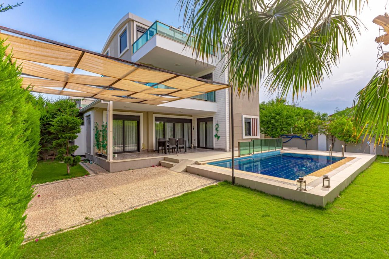 Villa in Belek, Türkei, 190 m² - Foto 1