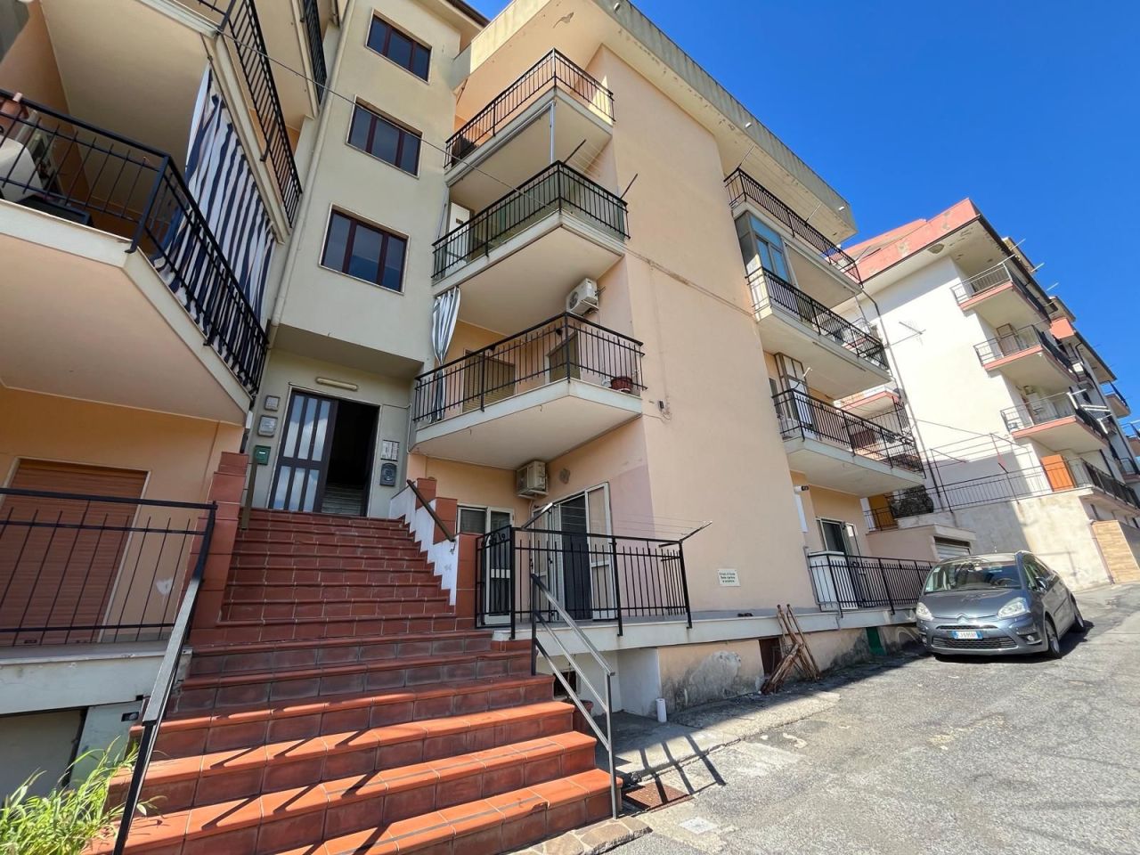 Piso en Scalea, Italia, 100 m² - imagen 3