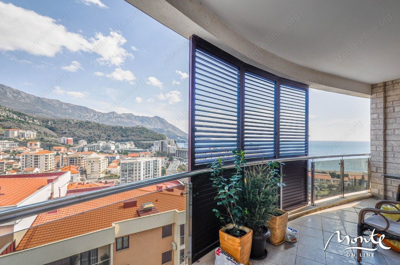 Piso en Budva, Montenegro, 88 m² - imagen 1