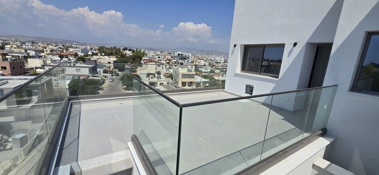 Apartment in Limassol, Cyprus, 89 m² - picture 1