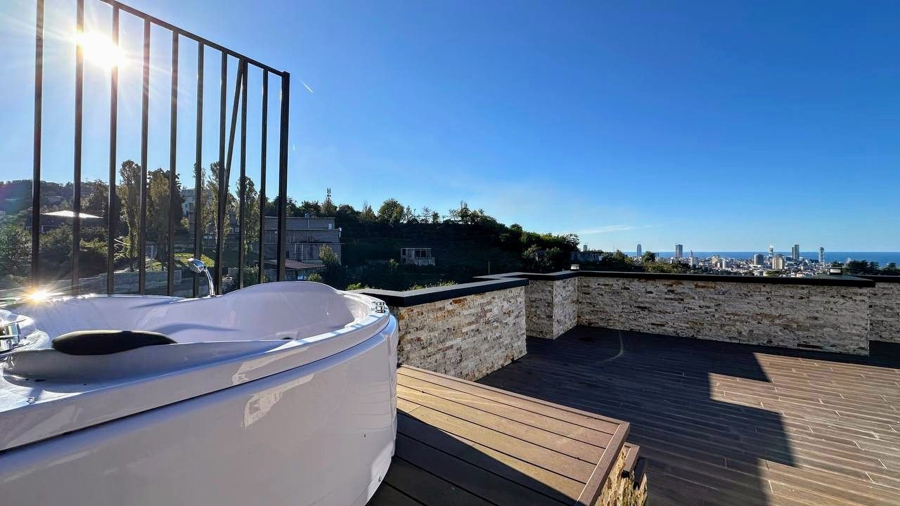 Villa en Batumi, Georgia, 240 m² - imagen 4