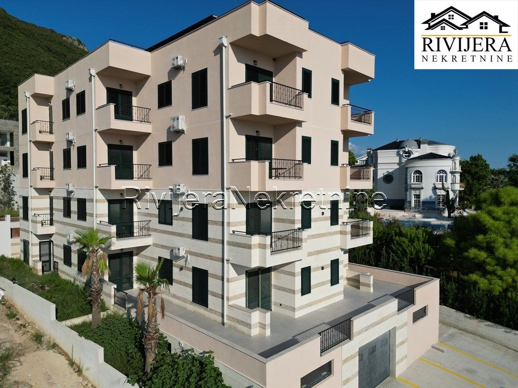 Flat in Herceg-Novi, Montenegro, 22.05 m² - picture 2