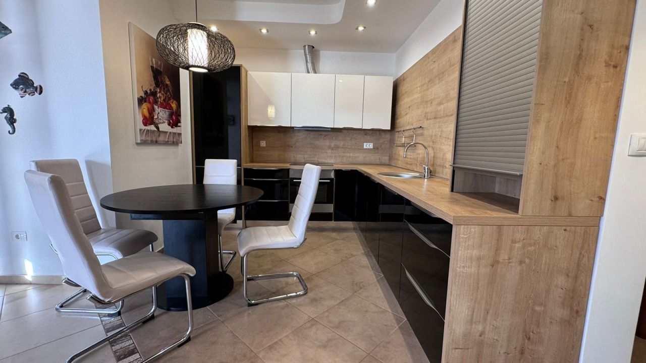 Flat in Dobra Voda, Montenegro, 93 m² - picture 3