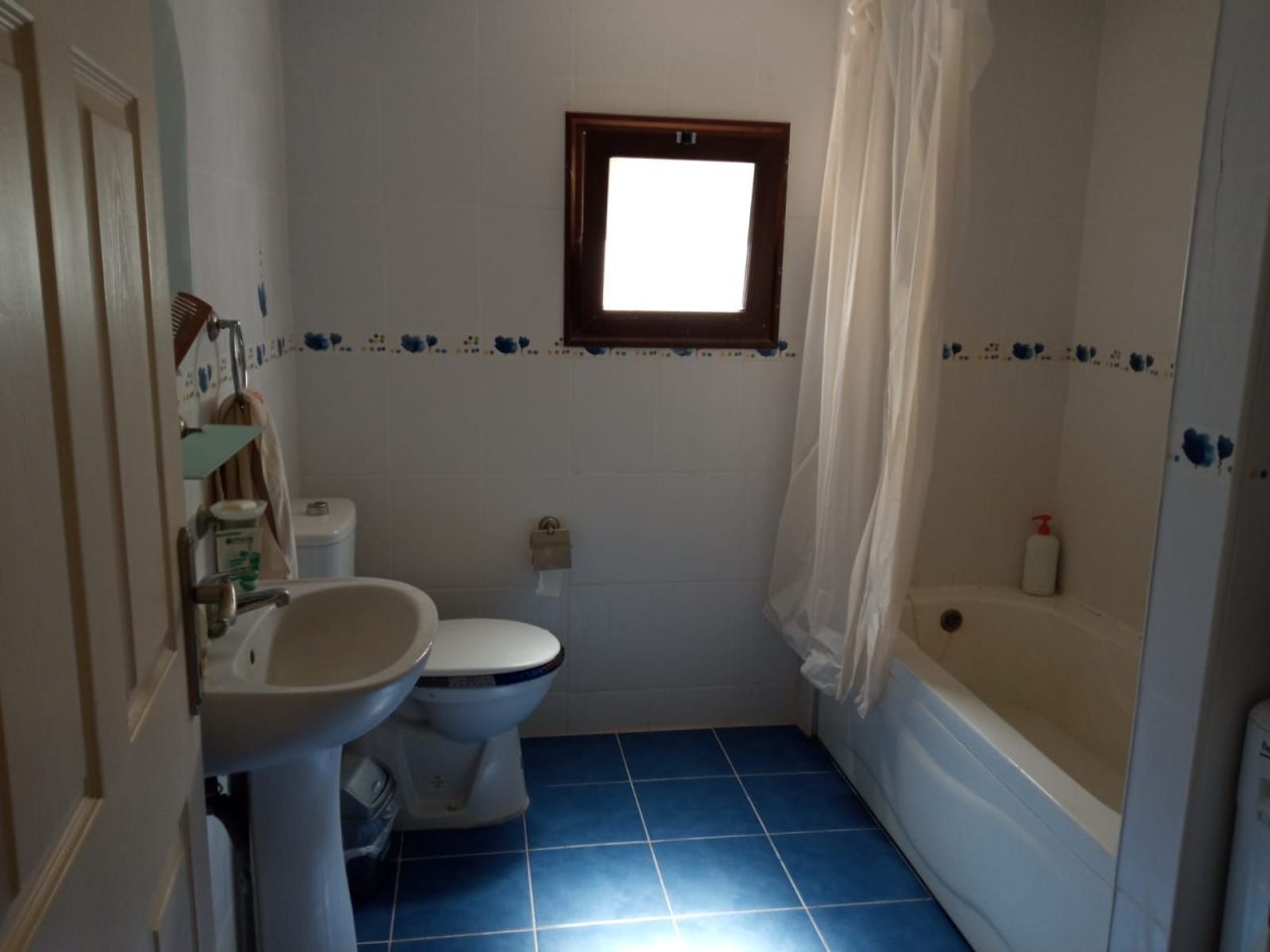 Villa in Kyrenia, Cyprus, 237 m² - picture 19