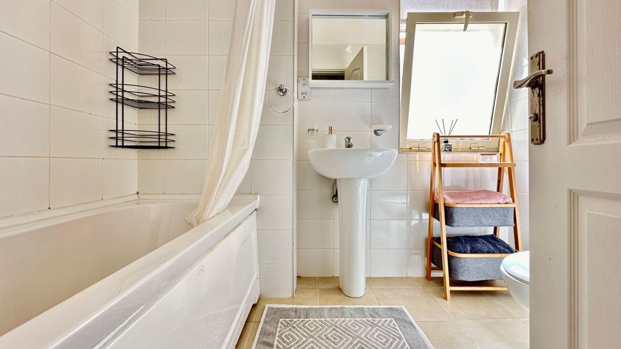 Apartment in Esentepe, Cyprus, 97 m² - picture 19