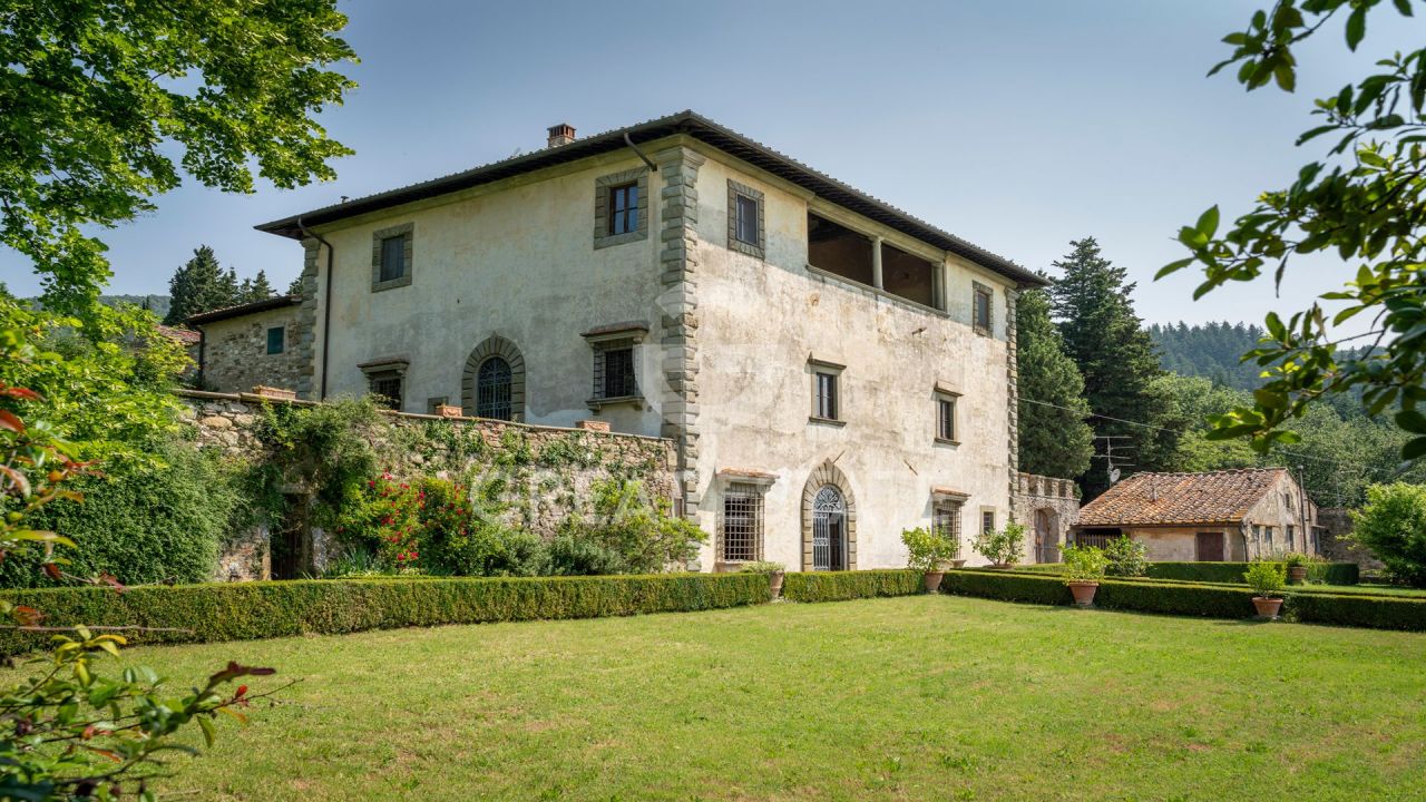 Maison à Pontassieve, Italie, 1 827.55 m² - image 3