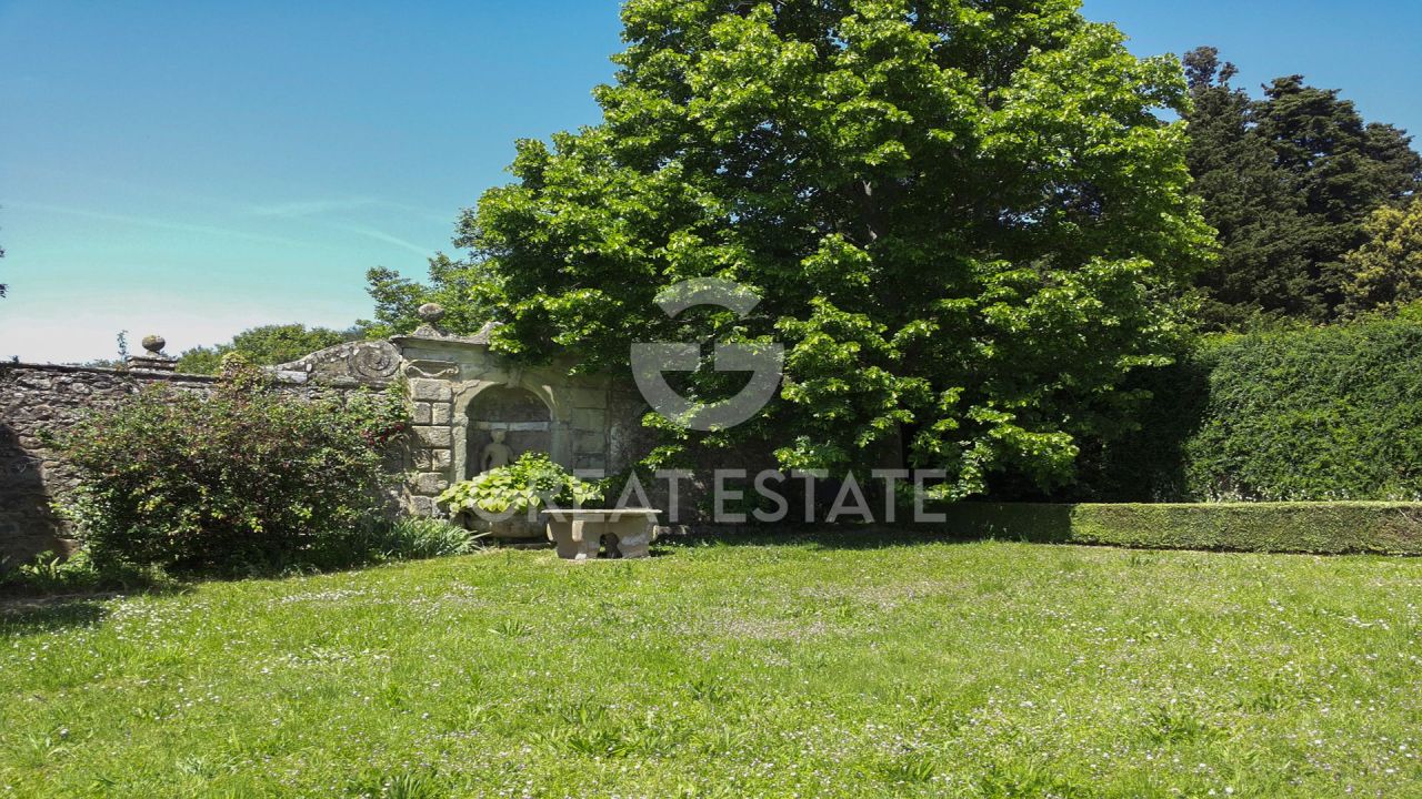 Maison à Pontassieve, Italie, 1 827.55 m² - image 9