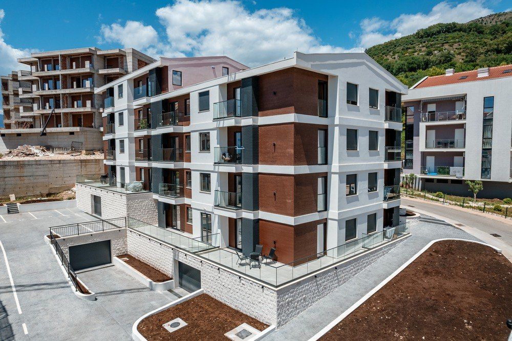 Appartement à Tivat, Monténégro, 42.54 m² - image 1