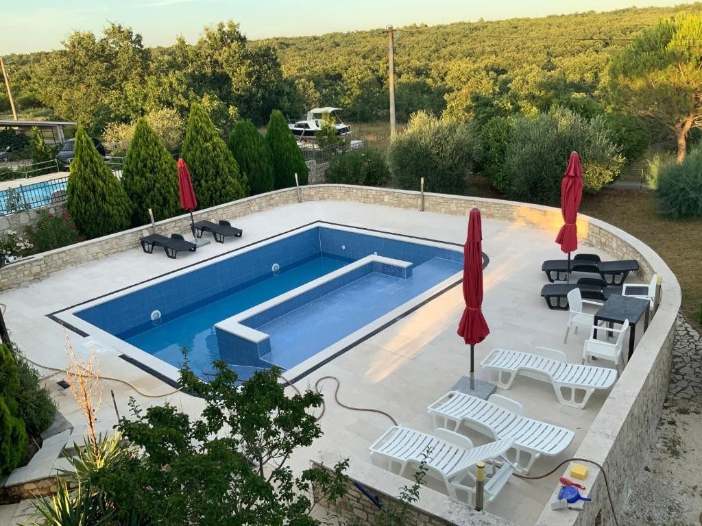 Maison à Vodnjan, Croatie, 270 m² - image 3