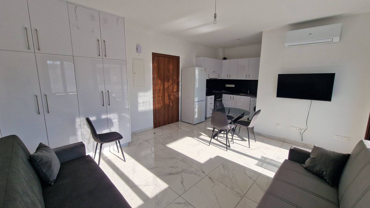 Flat in Larnaca, Cyprus, 43 m² - picture 1