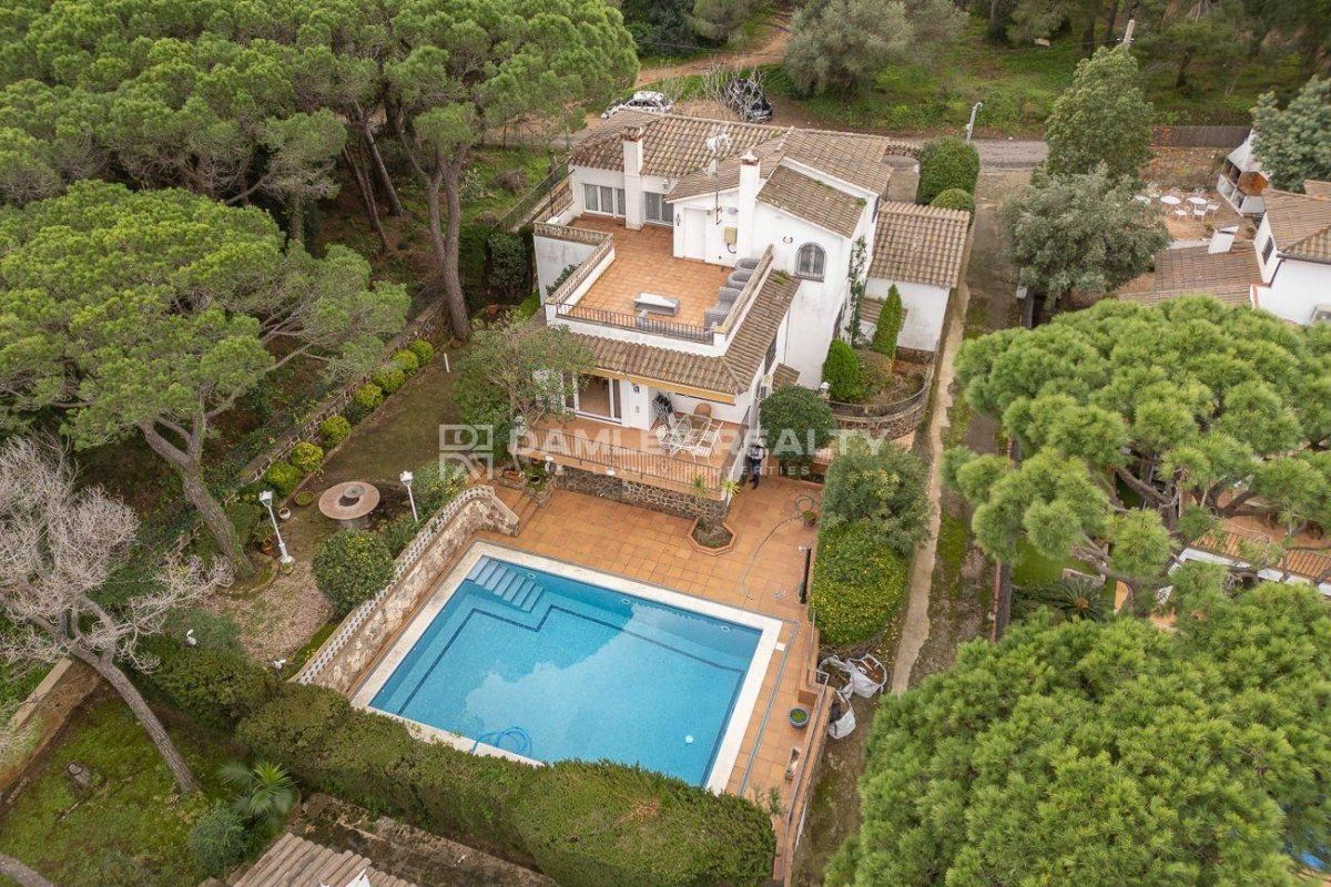 Villa in San Feliu de Guixols, Spain, 323 m² - picture 1