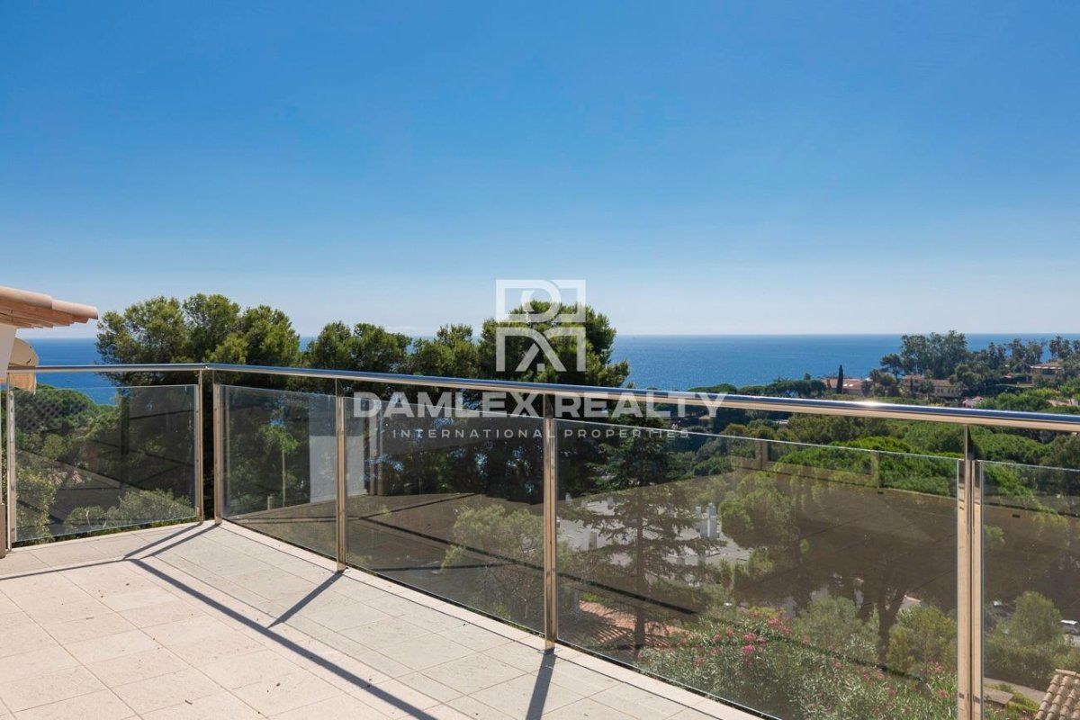 Villa in Blanes, Spain, 352 m² - picture 3