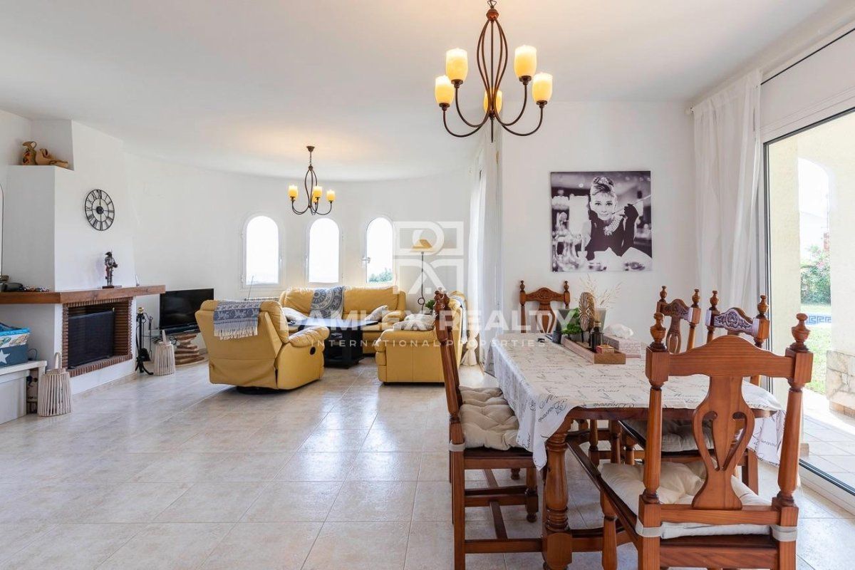 Villa in Platja D'Aro, Spain, 200 m² - picture 4