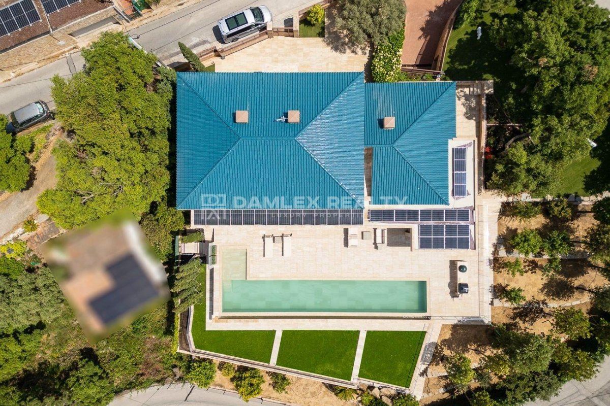 Villa in Lloret de Mar, Spain, 527 m² - picture 8