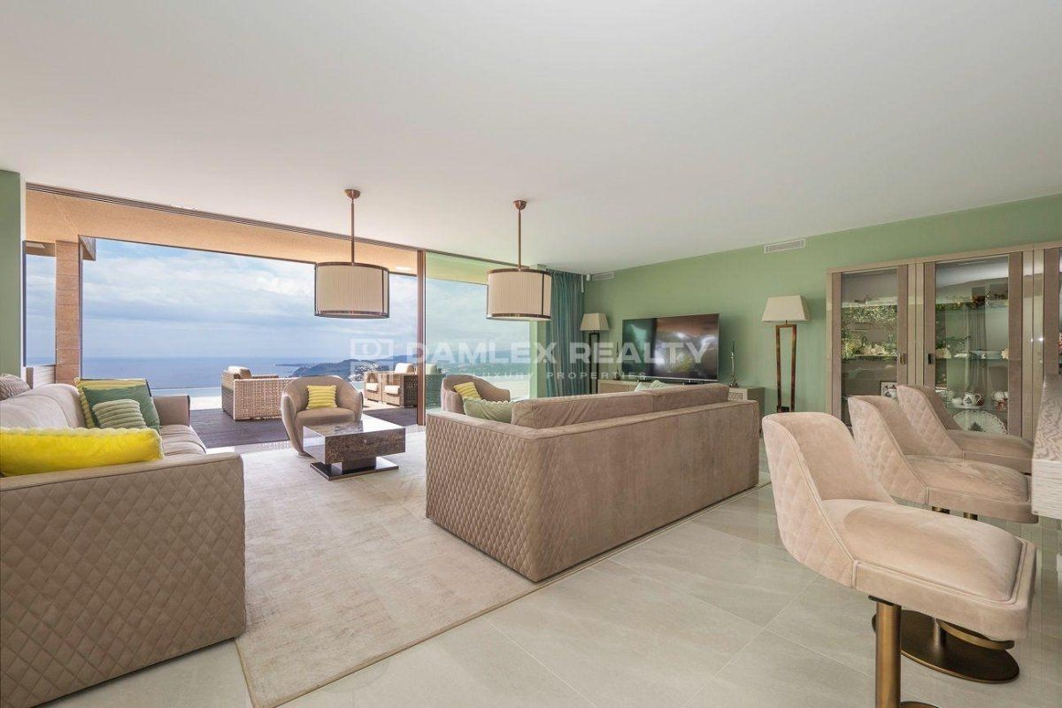 Villa in Lloret de Mar, Spain, 527 m² - picture 11