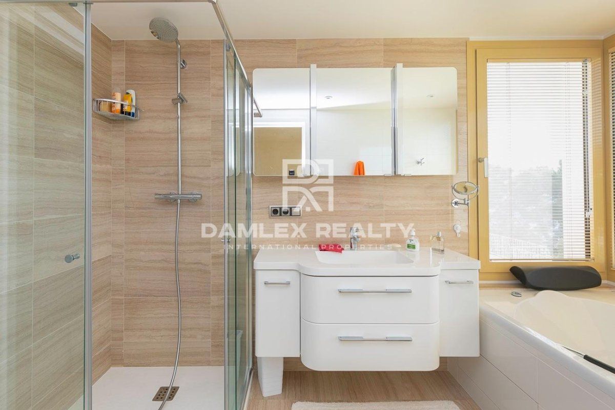 Villa in Blanes, Spain, 352 m² - picture 11