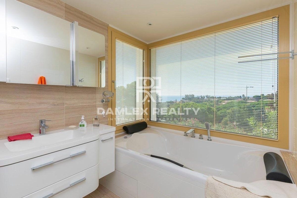 Villa in Blanes, Spain, 352 m² - picture 12