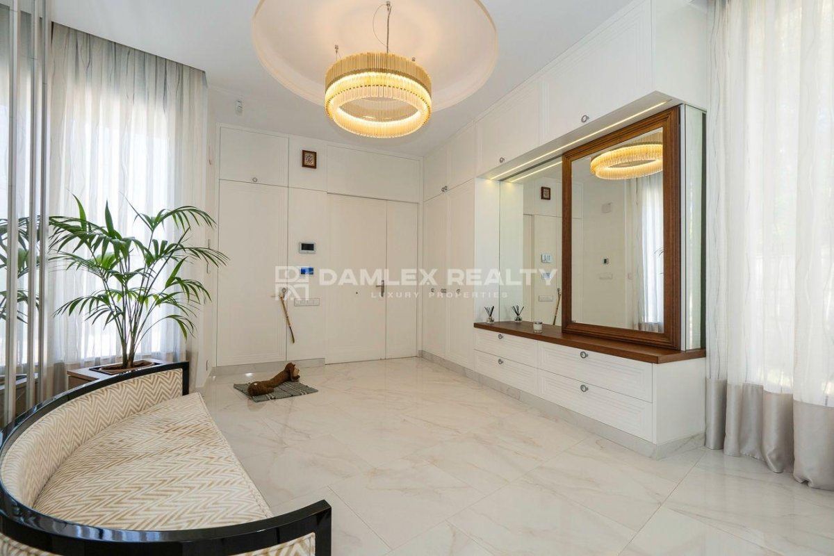 Villa in Lloret de Mar, Spain, 651 m² - picture 16