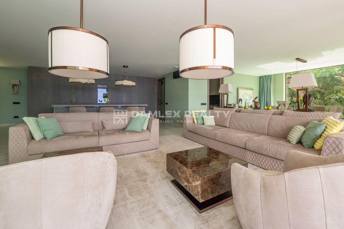 Villa in Lloret de Mar, Spain, 527 m² - picture 19