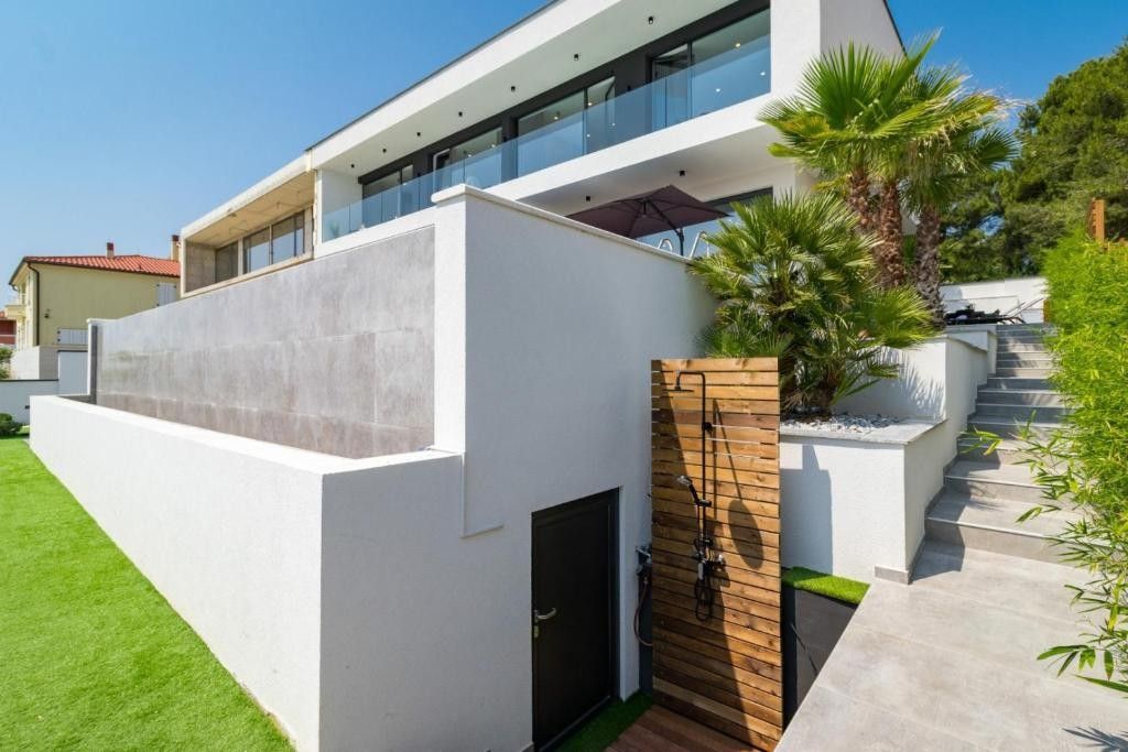 Maison à Méduline, Croatie, 400 m² - image 3