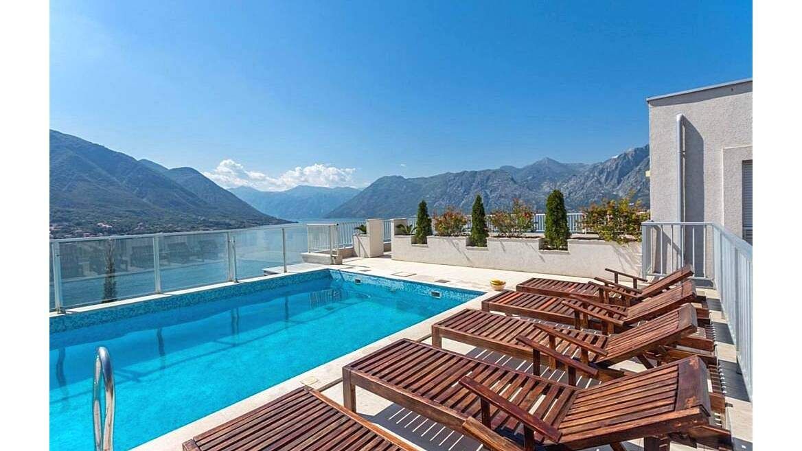 Flat in Kotor, Montenegro, 74 m² - picture 1